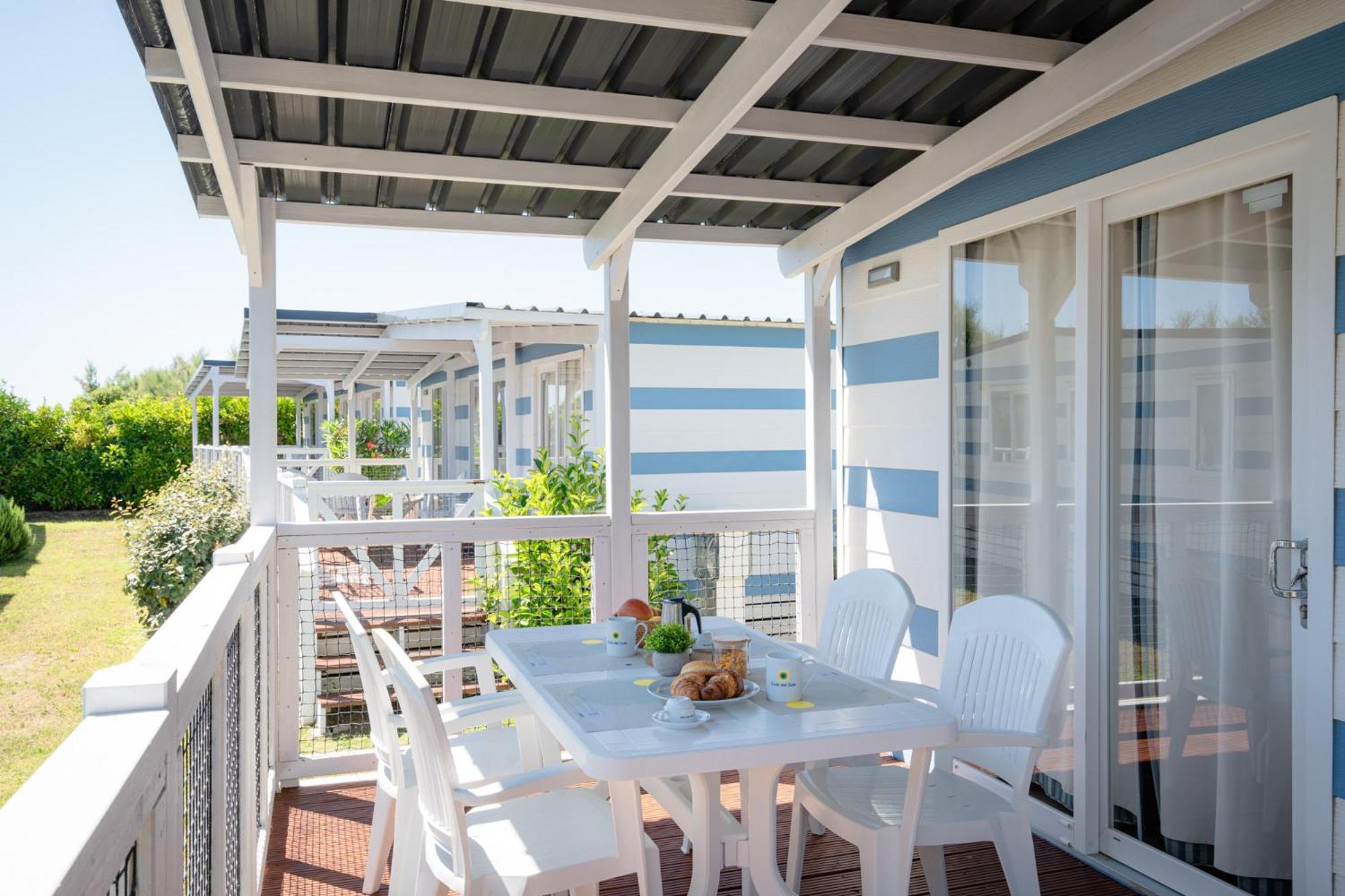 Club Del Sole Stork Family Collection Hotel Giulianova Exterior photo