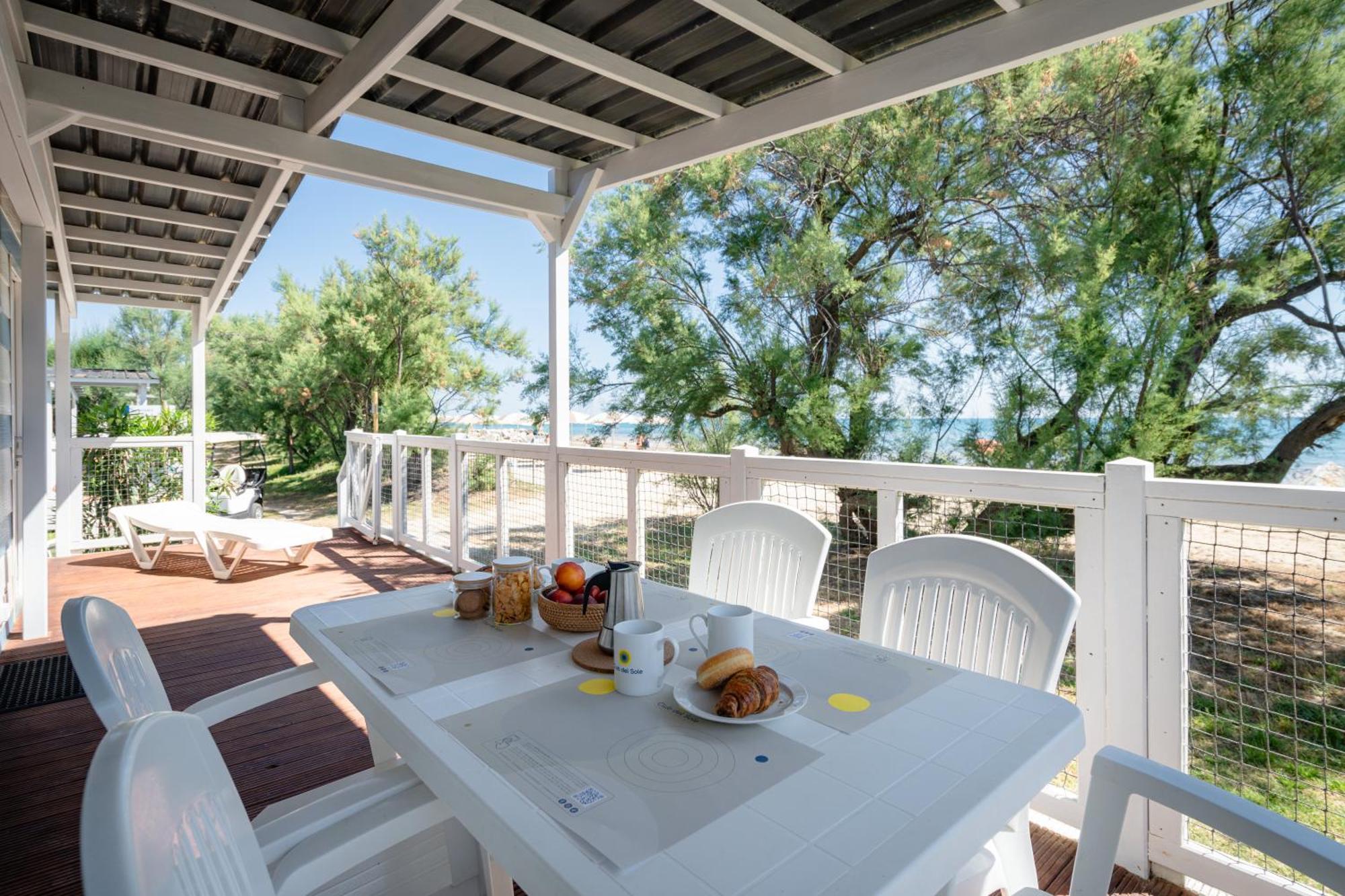 Club Del Sole Stork Family Collection Hotel Giulianova Exterior photo