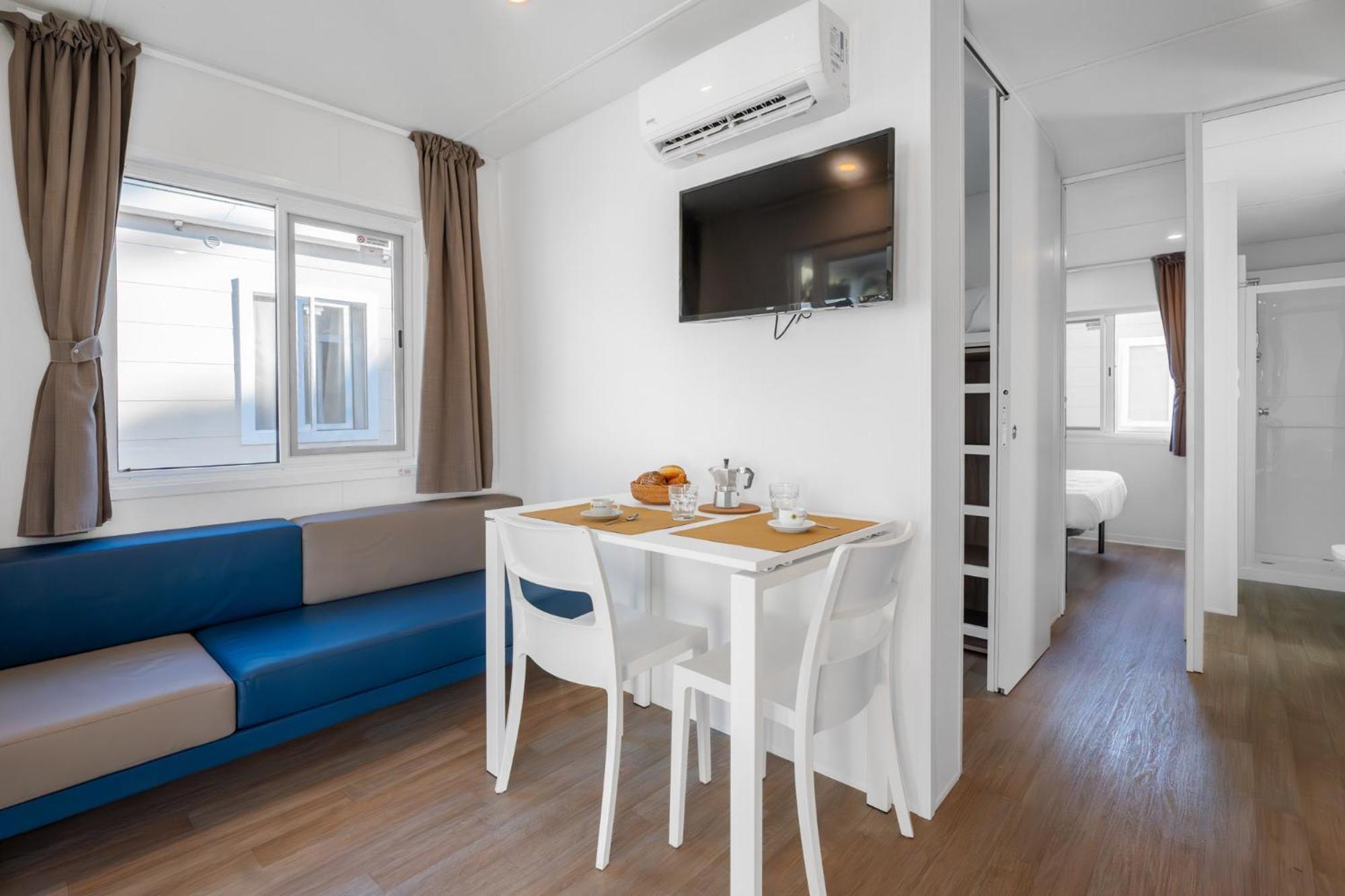 Club Del Sole Stork Family Collection Hotel Giulianova Exterior photo